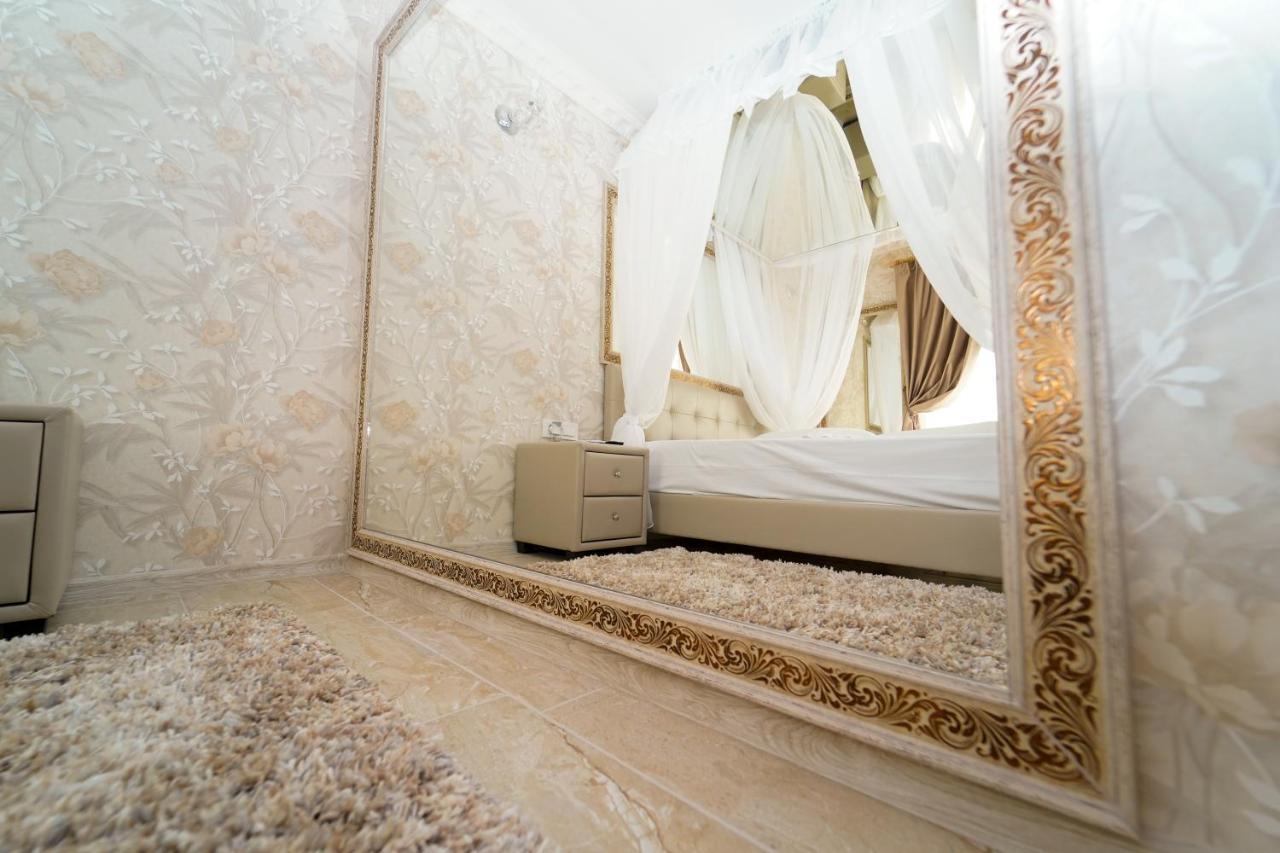 Anadi Hotel Boutique Only Adult Брашов Екстериор снимка