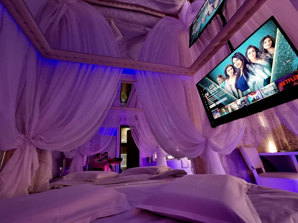 Anadi Hotel Boutique Only Adult Брашов Екстериор снимка